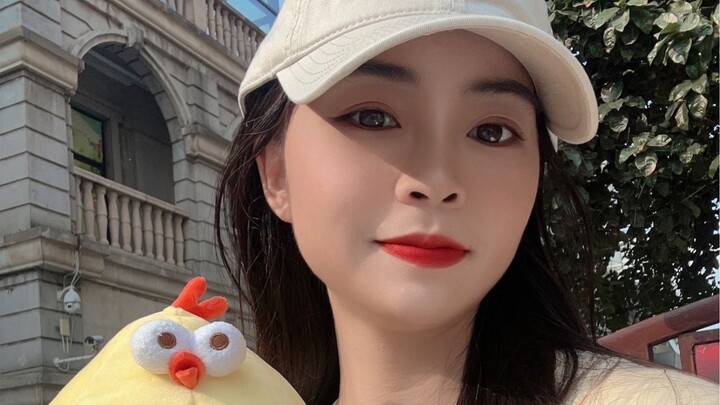 Makan kue bulan lima kacang bersama istriku...