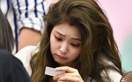 【BLACKPINK】金智妮都不知道为啥这么好听的stay，忍不住想跳上一段(小声逼逼)