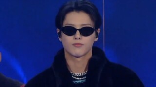 曹承衍《FEEL LIKE + Hijack》211202 2021AAA颁奖礼 高清舞台