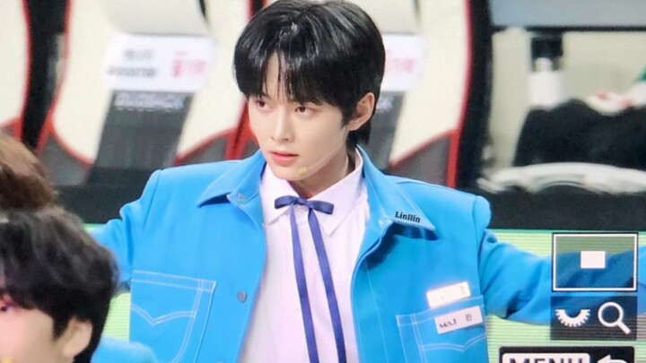 Audisi trainee Kromosom Lin Hanzhong di panggung Reuters