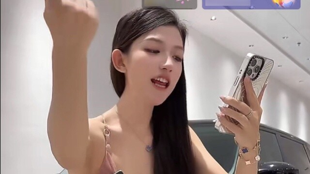 Pembawa acara lucu mobil bekas Xingming Tongtong