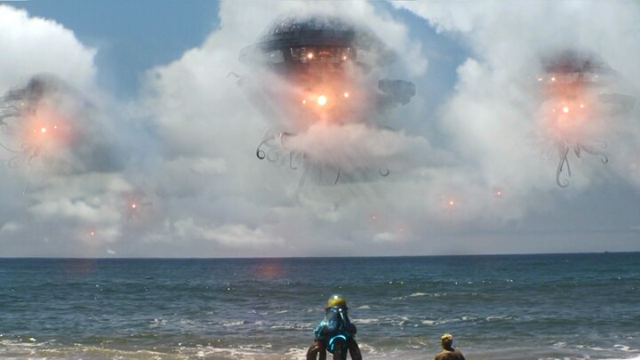 سمكة ميتة تعود إلى الحياة وتصبح إلهًا لدى الكائنات الفضائية، وتستدعي أسطولًا فضائيًا لتدمير العالم! 