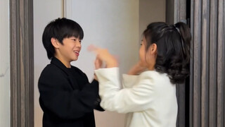 วันนี้ผมจะมาแต่งตัวกับพี่เฉิงเฉิงครับ