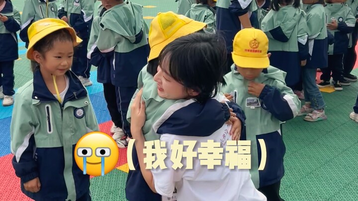 Người Hàn Quốc lần đầu trải nghiệm thực tế xã hội! Bay ba tiếng đồng hồ để gặp gỡ các bạn học sinh ở