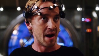 Clip from The Flash: Savitar, the god of speed, makes a domineering appearance and beats all the spe