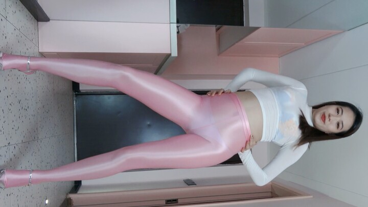Sheer leggings, slow shake, 8K