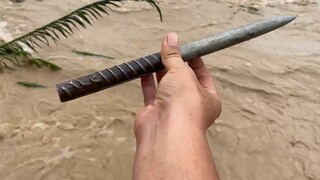 ٣٠٣٧ يومًا، فجأةً أشعر وكأنني أُشحذ كإبرة! أنا في حالة ذعر!