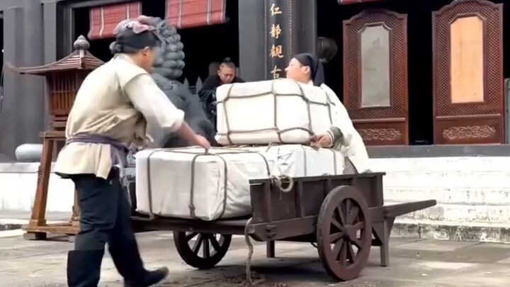 Funny movie clips go wrong