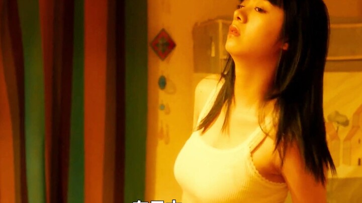 A girl works in the adult industry, earns 100,000 in one night, and prioritizes her own comfort.