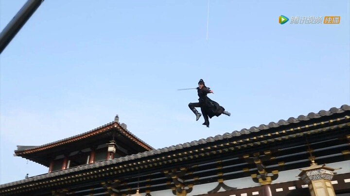 王鹤棣我是自己的金牌替身 发烧坚持不用替身 2