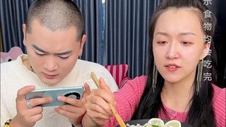 #无骨鸡爪 今天和表弟联合起来用这个“断手”吓吓彬彬，让他老打游戏#夫妻干饭日常#妈呀太香了#好吃到停不下来