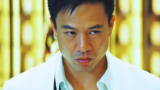 警察辛苦卧底黑帮三年，不料最后因为一个举动暴露身份！"