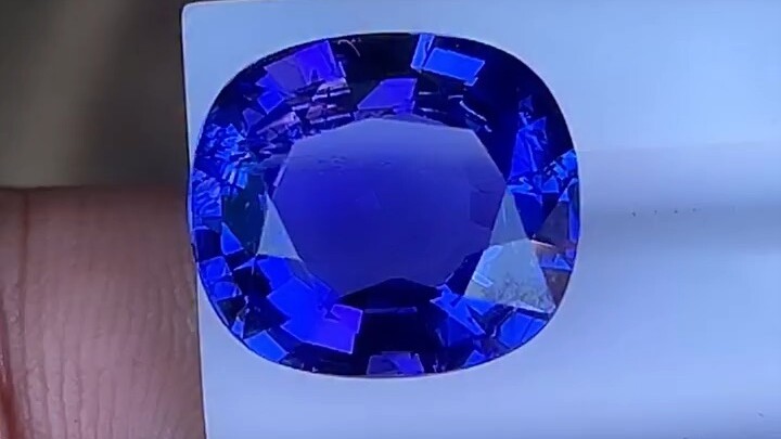 แทนซาไนต์(tanzanite) 5.93 ct.