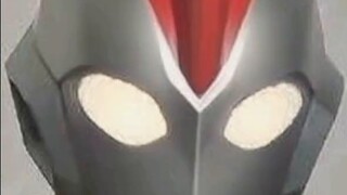 Kombinasi warna apa yang terbaik untuk Ultraman Omega?
