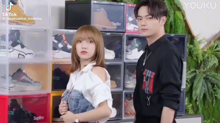 đi mua cá mà gặp 1 đám hóng hớt :)))