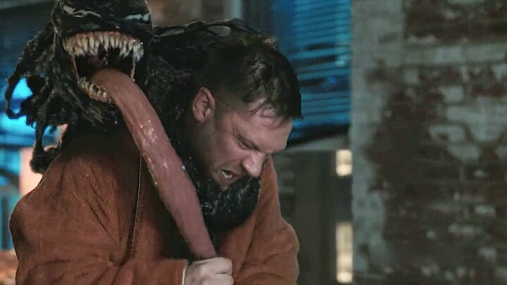 Satu orang cerewet adalah Deadpool, dua orang cerewet adalah Venom.