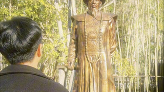 "إنها الوهم الذي داس على درب النجوم ليهبط في أحلامي."