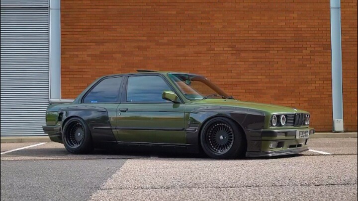 BMW E30