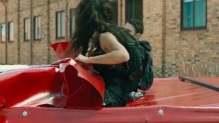 顶级特工利用塑料布躲避警察的追捕