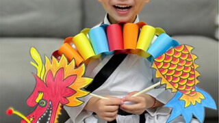 端午节当然少不了吃粽子，但你知道为什么还要划龙舟吗