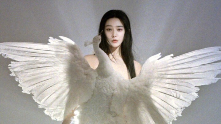 The birth of a goddess! Fan Bingbing's latest magazine photoshoot! Isn't this way better than the We