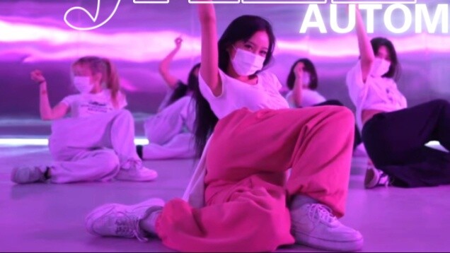 Hot Girl Adapter｜Strawberry Frappuccino di tengah lantai dansa Chancellor- Automatic｜Koreografi yang