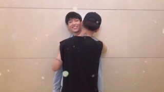 เมื่อเสี่ยวโอ๋มองผู้ชายอื่นต่อหน้าผู้มีอำนาจ 1 แล้วเกิดความอิจฉา...