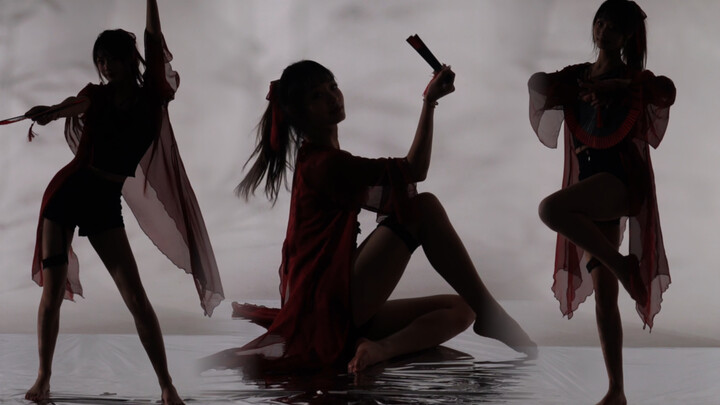 【Mu Zi】Maharaja, apakah Anda puas dengan penari ini? | Anggur di Tengah Bunga · Versi Siluet