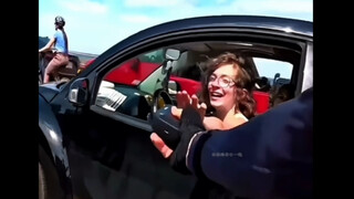 خسر سيجما مان اللعبة لكنه فاز بالحياة