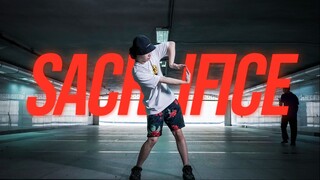 埃及手穿梭地下通道！边走边跳《Sacrifice》