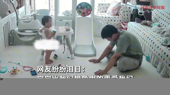 Twin sister passes away; dad breaks down and weeps as he watches his younger daughter. What the daug