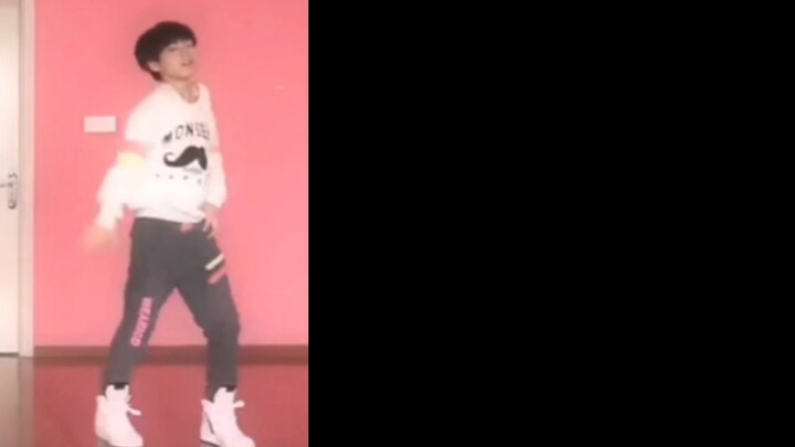 Phiên bản TFBOYS của điệu nhảy "Tiểu Kê Cha Cha", tôi không cho phép ai chưa xem điệu nhảy ma mị này