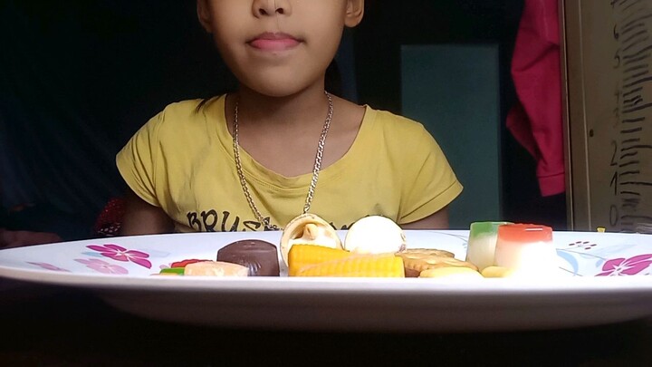 thử thách ăn đồ ăn vặt