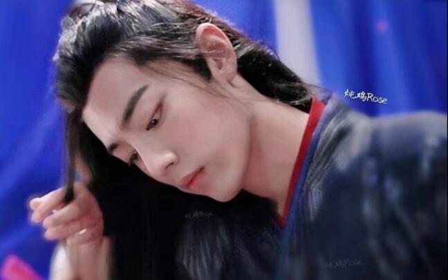 This kind of beauty would’ve been treasured by emperors in ancient times—worth a fortune to possess 