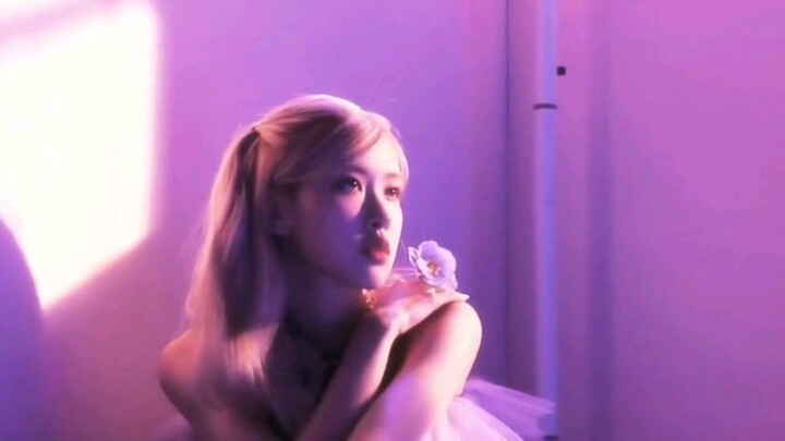 “Nuansa khas Park Chaeyoung”