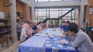 chismosa mong kapit bahay