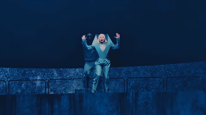 Lady Gaga - Bad Romance Just Dance Poker Face Live - The 6th Manifesto - Chapter 1