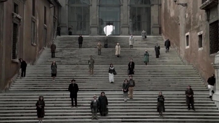 Tarkovsky [Nostalgia] A madman's speech + walking with a candle: Greatness will not last long, only 