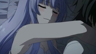 “女神大人睡相真可爱，这才是七月真后宫番～”