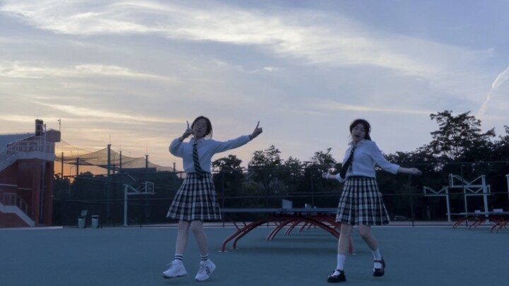 15岁初三｜毕业翻跳《ditto》学校礼服太好看啦！！