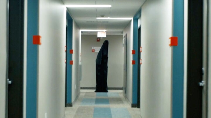 【Horror short film】Hotel visitor, the tall and thin shadow is coming to you!