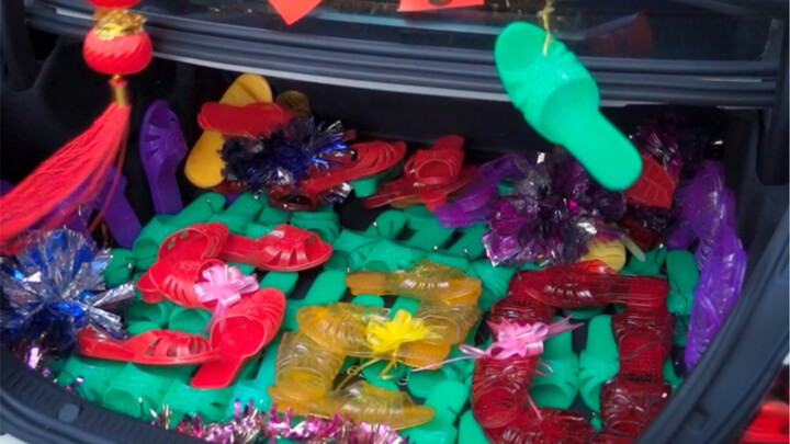 Come on, a carriage full of crystal shoes is so cool, okay?