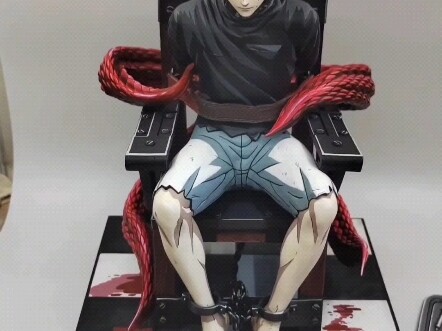 Pajangan pengecatan ulang patung Kaneki Ken