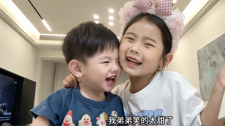 Sister: My dear little brother has been discharged from the hospital, and my happiness is back!