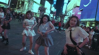 Covering New Jeans-Hype Boy in New York's Times Square! The girls are really cute!