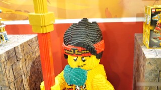 Đến thăm Hội chợ đồ chơi mà tôi đến hàng năm khiến tôi càng thêm thất vọng. Tôi có thực sự già đi kh