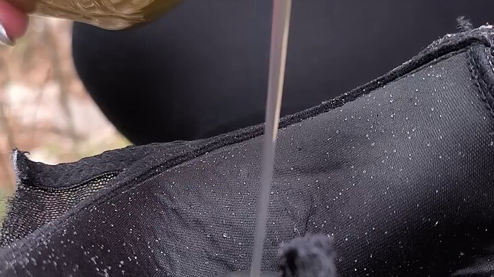 عندما تكون في البرية، يمكنك الحصول على المياه بهذه الطريقة.