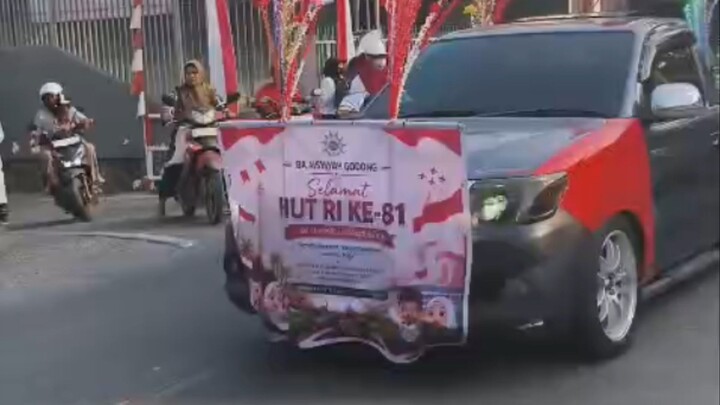 Karnaval HUT RI ke 81 versi Emak emak Rempong