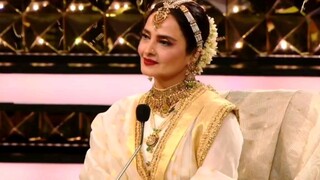 Kathak Dance Performs the Classic Mujra "In These Intoxicating Eyes"