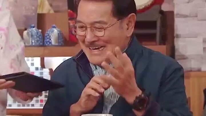 Demi bisa makan sushi gratis! Pria paruh baya ganti nama jadi “Hachiko”!